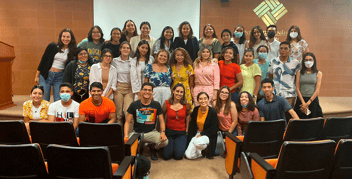 Saskia Niño de Rivera imparte conferencia a estudiantes de la Universidad Anáhuac Cancún en la Semana del Compromiso Social