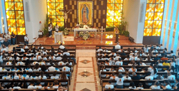 Se realiza emotiva clausura de Megamisión 2022 en la Iglesia Universitaria Santa María de Guadalupe en la Universidad Anáhuac Cancún