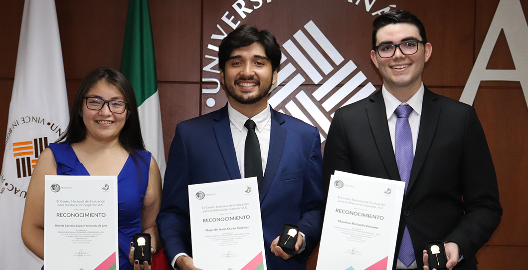 Reciben el Premio CENEVAL al Desempeño de Excelencia alumnos de la Universidad Anáhuac Cancún