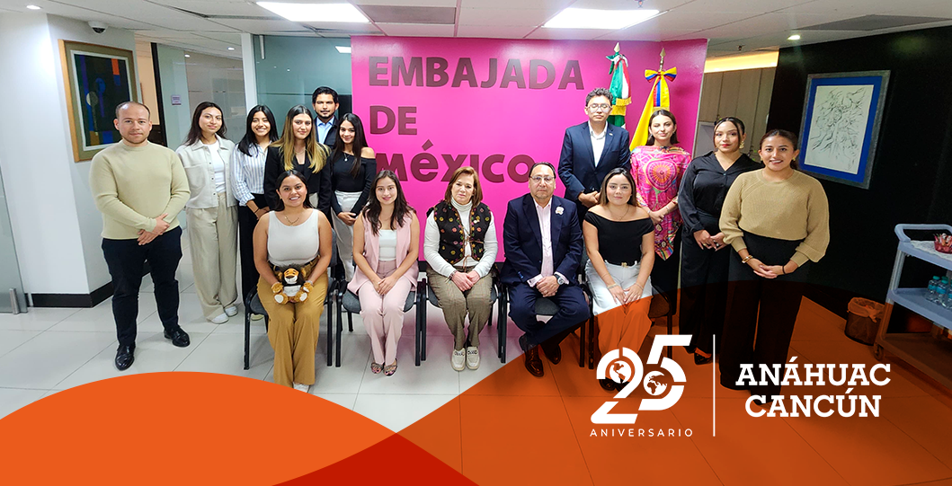 Alumnas de Anáhuac Cancún realizan pasantía en la Embajada de México en Colombia