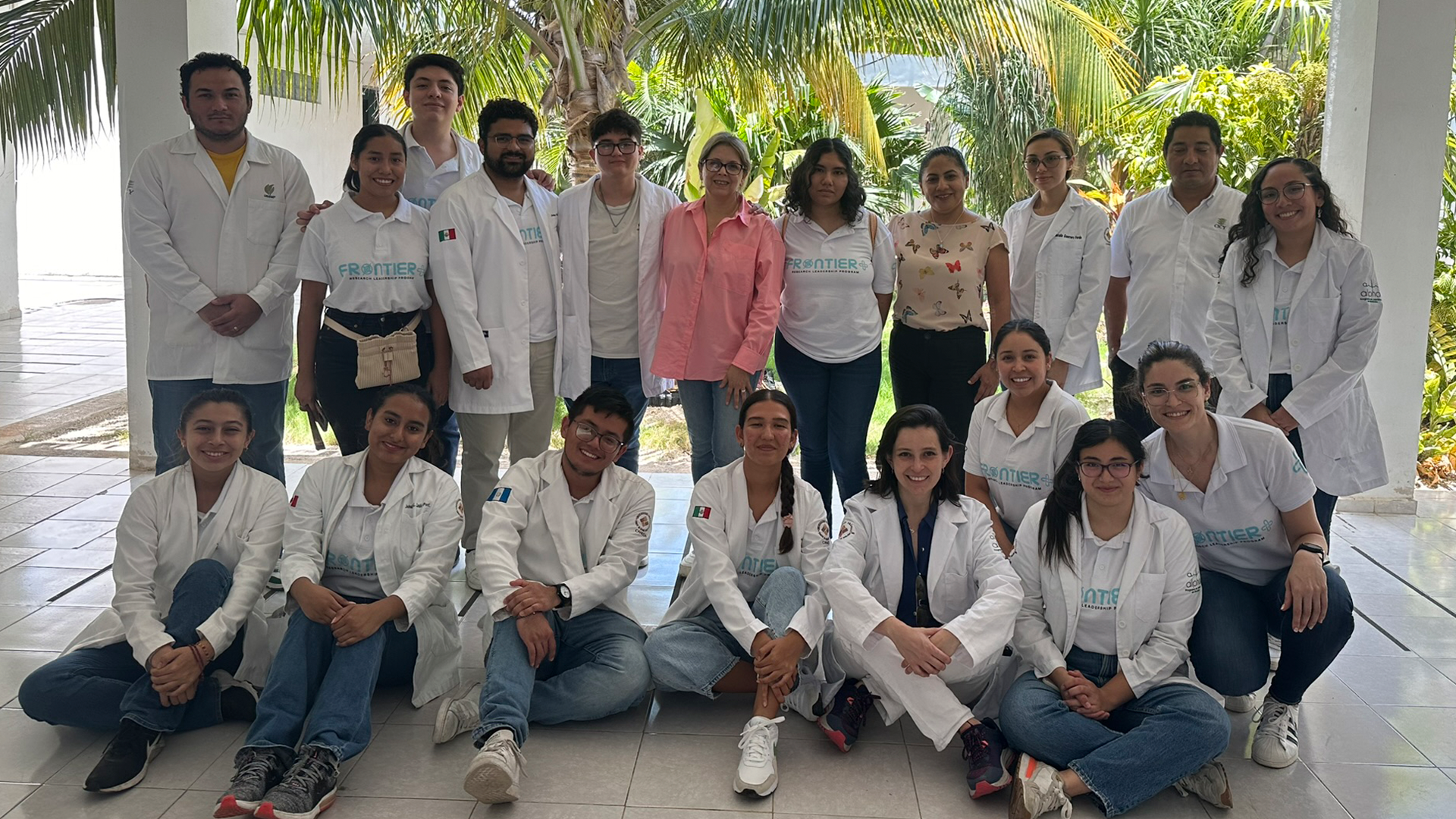 Miembros de FRONTIER+ visitan la unidad de Biología Integrativa del Centro de Investigación de Yucatán (CICY)