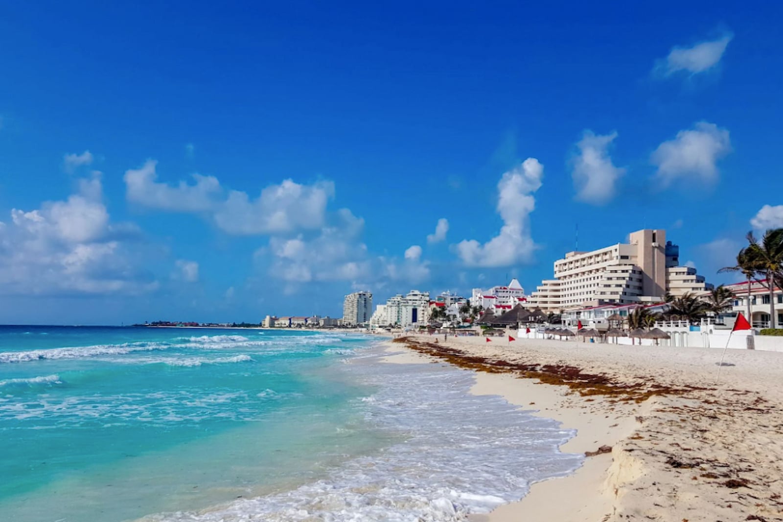 playa de cancun donde lidera la economia azul 