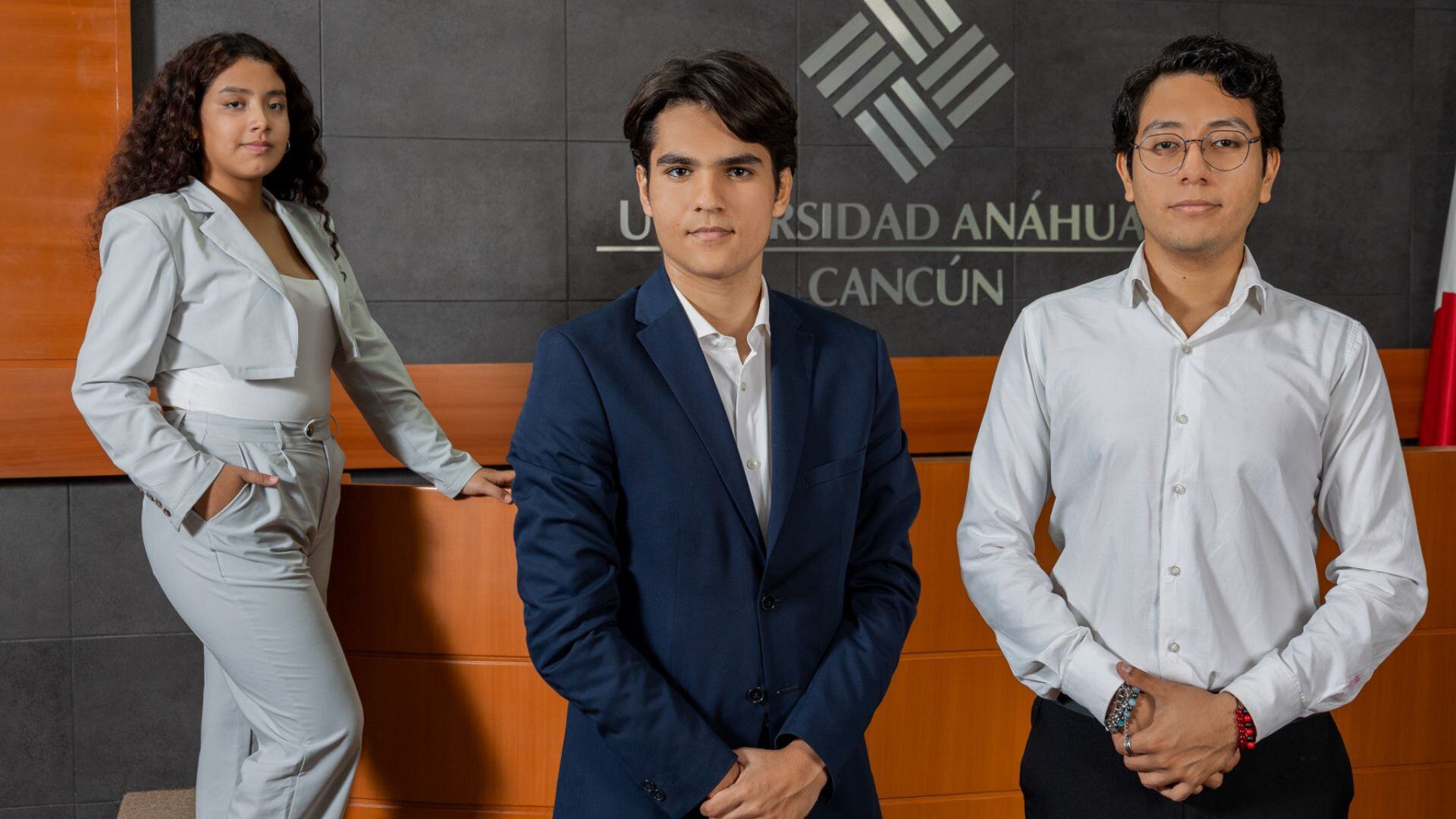 La Licenciatura en Administración Pública y Gobierno de la Universidad Anáhuac Cancún: Forjando Líderes para el Futuro