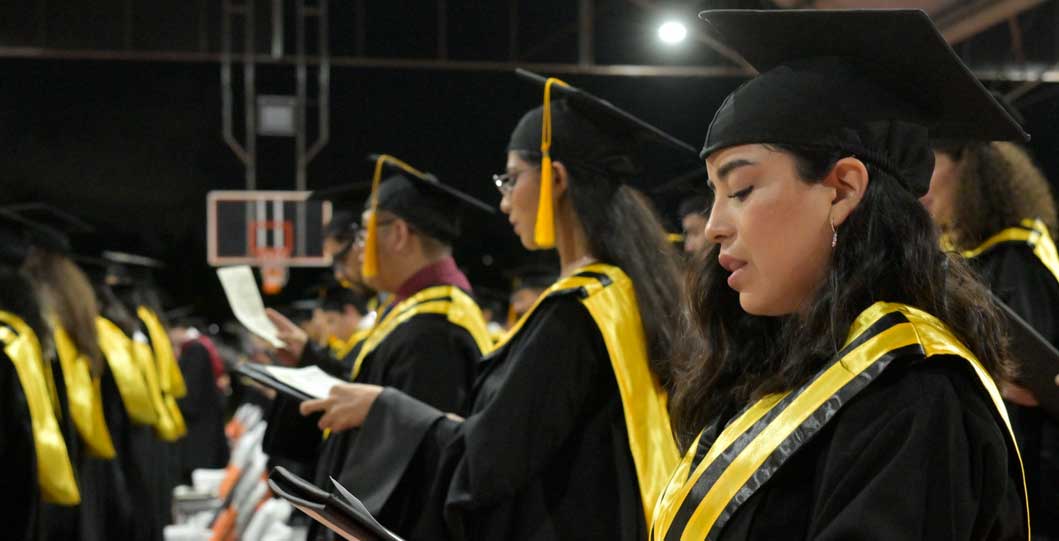Se gradúan en la Universidad Anáhuac Cancún líderes de las licenciaturas en Derecho, Médico Cirujano, Nutrición, e Ingenierías Civil e Industrial para Dirección generación 2022