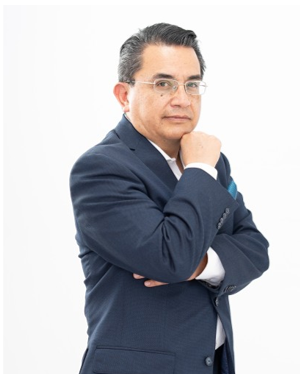 Mtro. Guillermo Carral