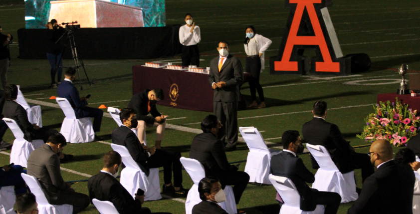 La Universidad Anáhuac Cancún realiza la entrega de los Anillos Conmemorativos de Campeones al equipo de Futbol Americano