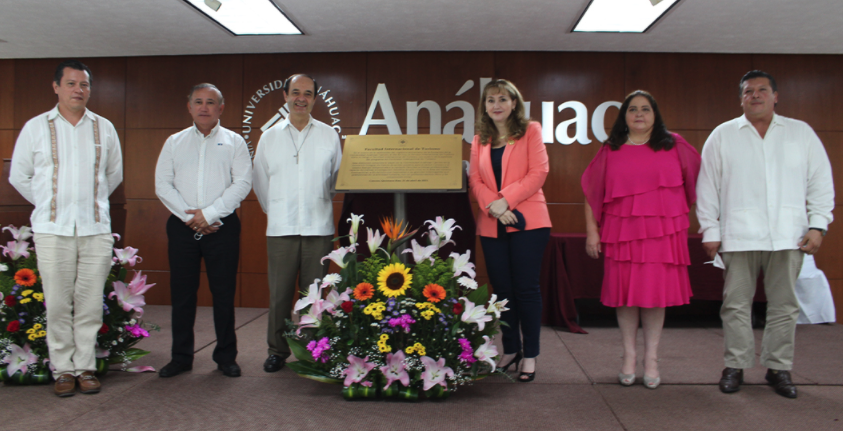 La Universidad Anáhuac Cancún realiza su primera elevación a Facultad con la Escuela Internacional de Turismo