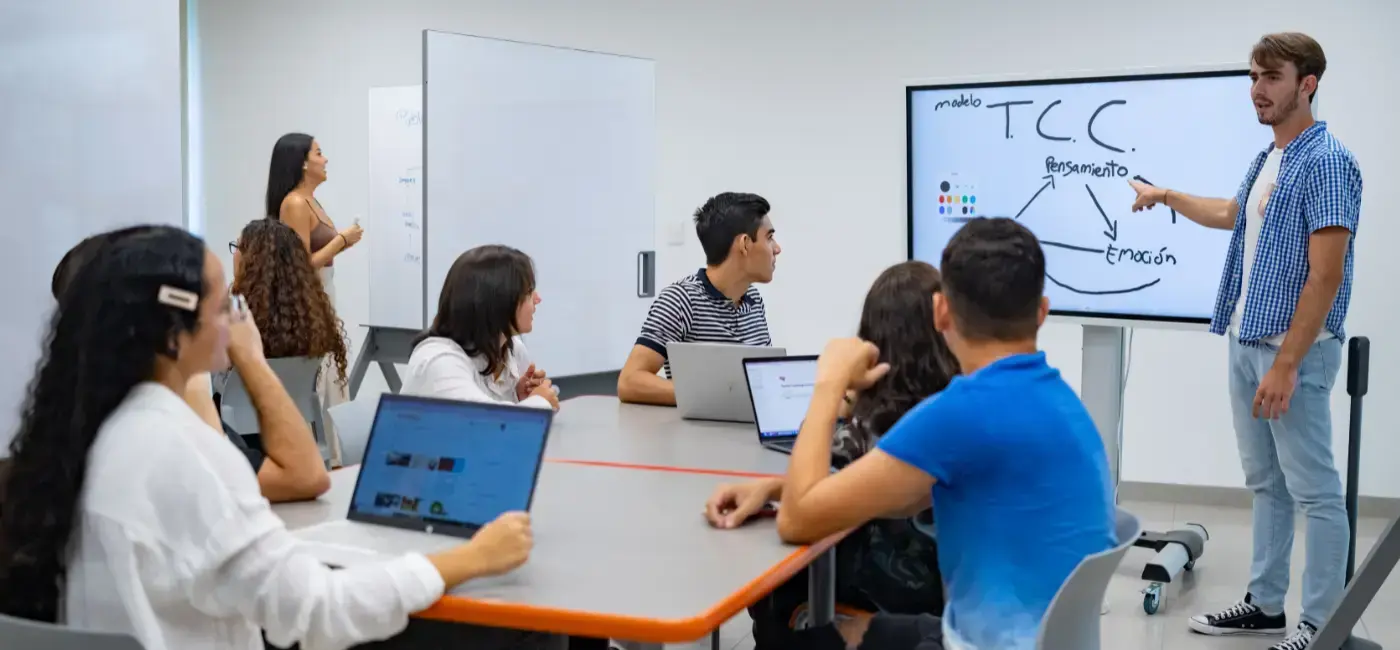 psicología anáhuac Cancún-1