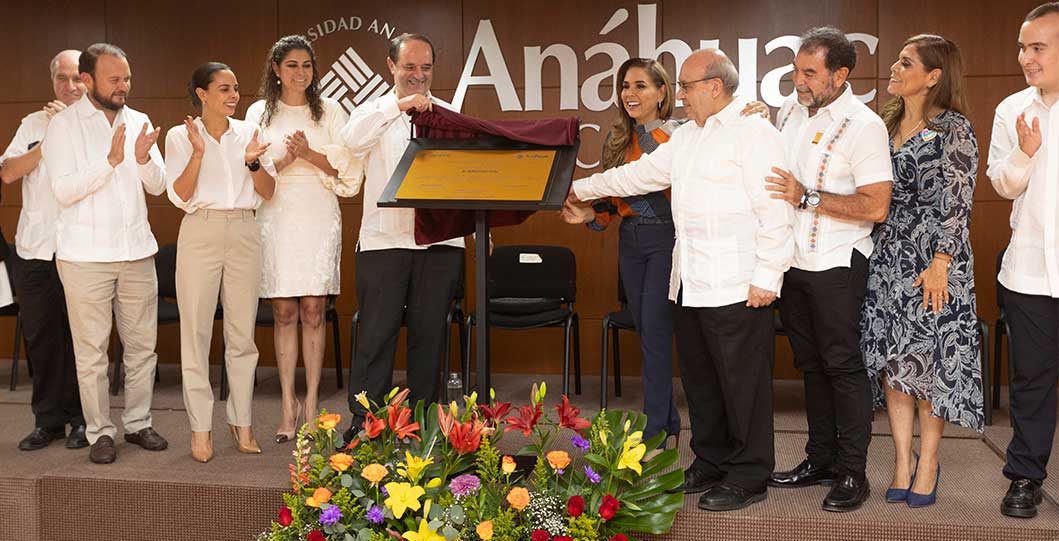 universidad-anahuac-cancun-recibe-prestigiosa-acreditacion-confede-para-licenciatura-en-derecho